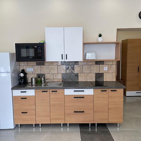 Kovacs Apartmanhaz Кишкунхалаш Номер фото