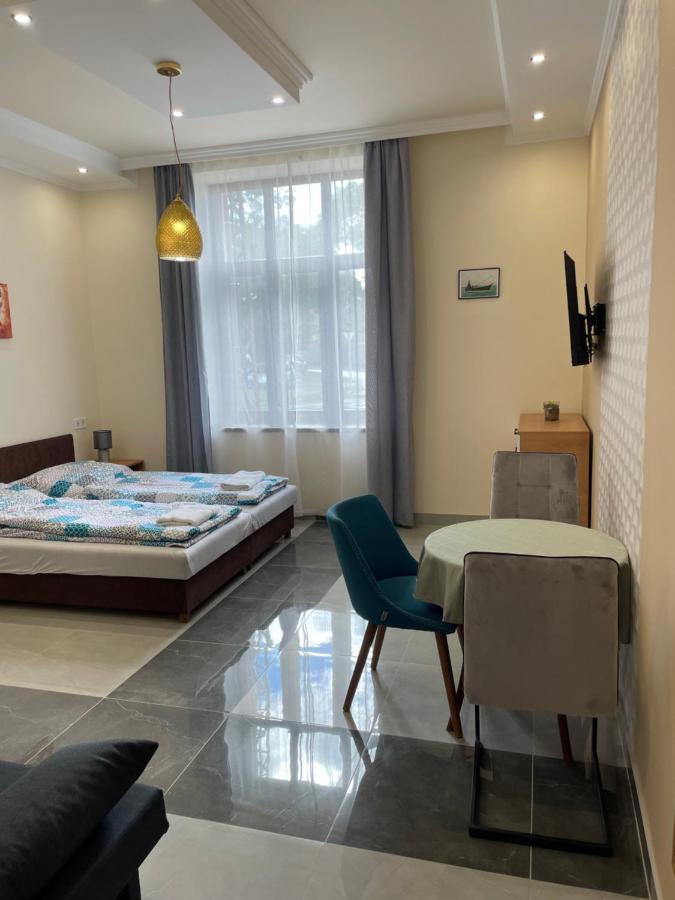 Kovacs Apartmanhaz Кишкунхалаш Номер фото