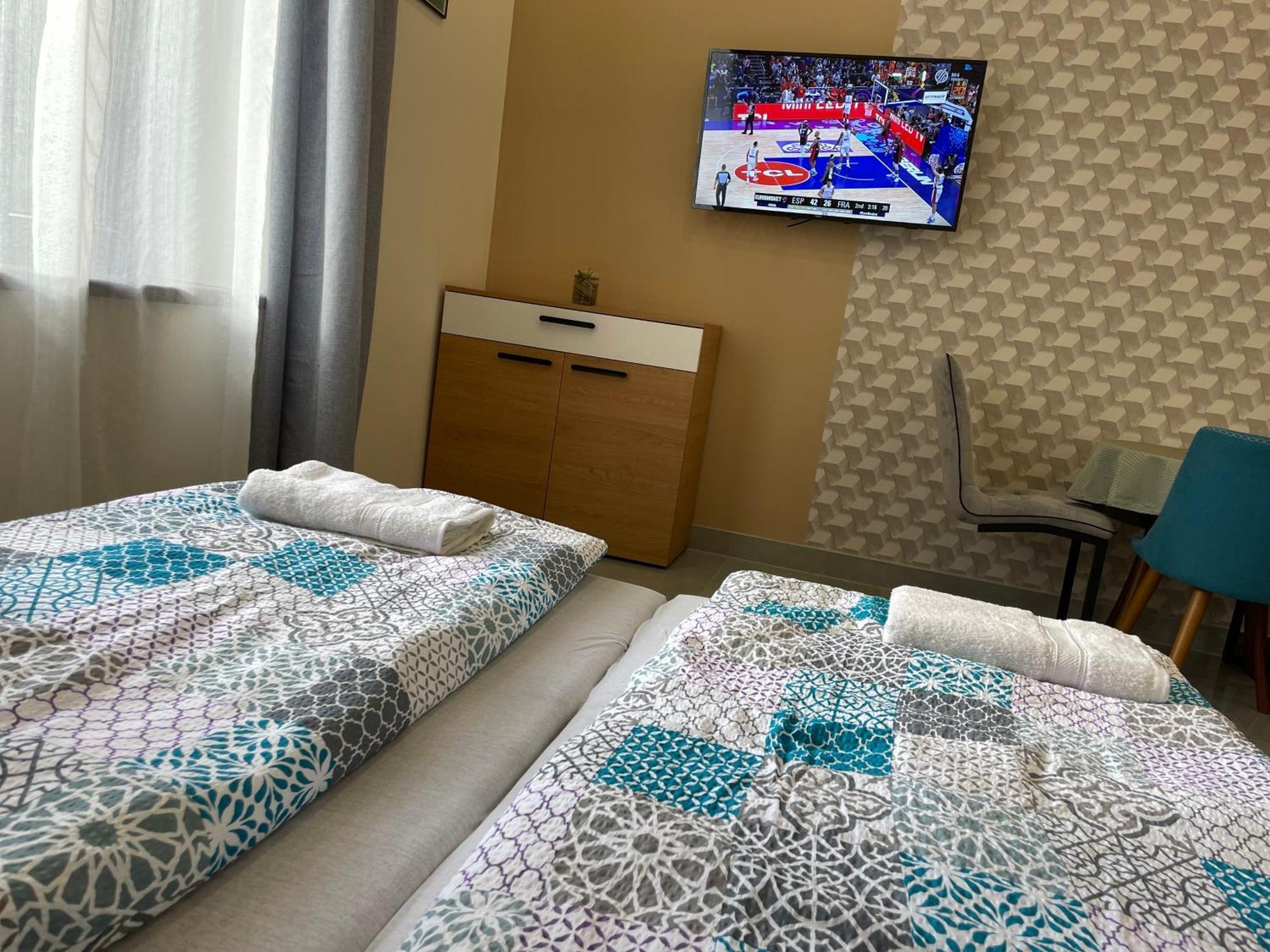 Kovacs Apartmanhaz Кишкунхалаш Номер фото