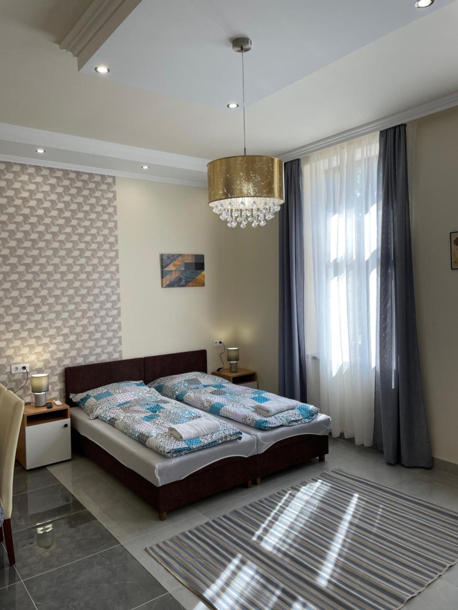 Kovacs Apartmanhaz Кишкунхалаш Номер фото