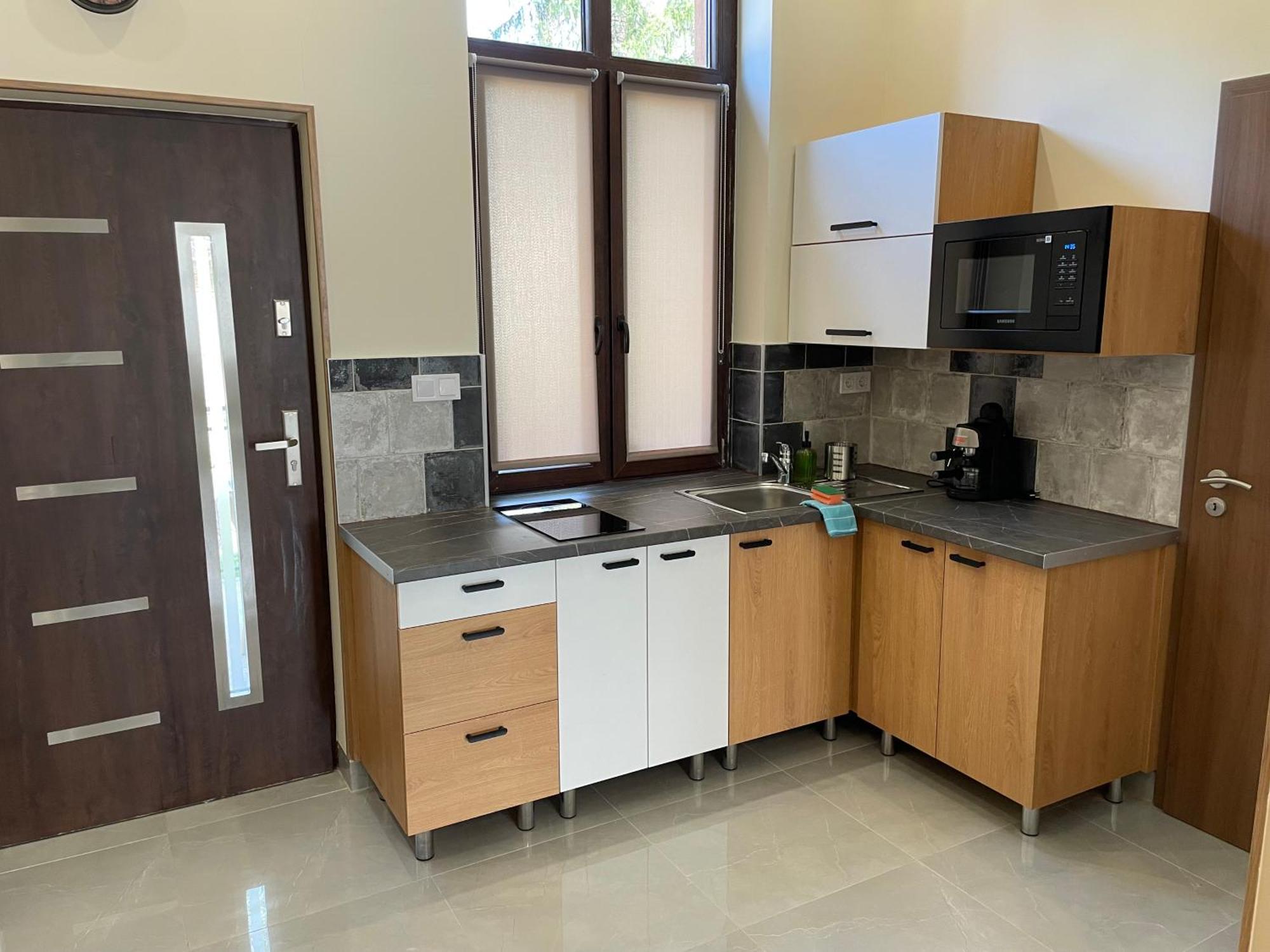 Kovacs Apartmanhaz Кишкунхалаш Номер фото