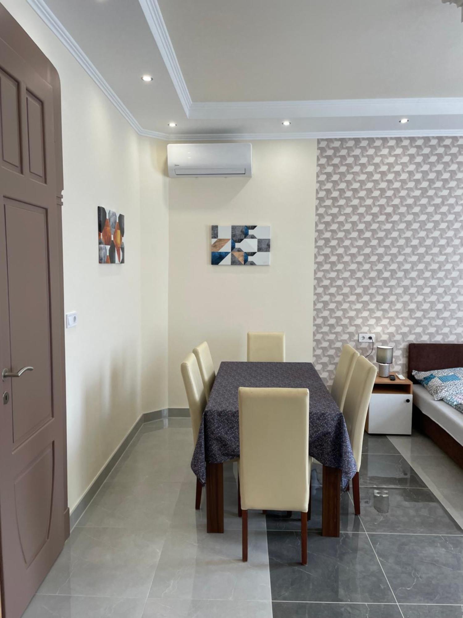 Kovacs Apartmanhaz Кишкунхалаш Номер фото