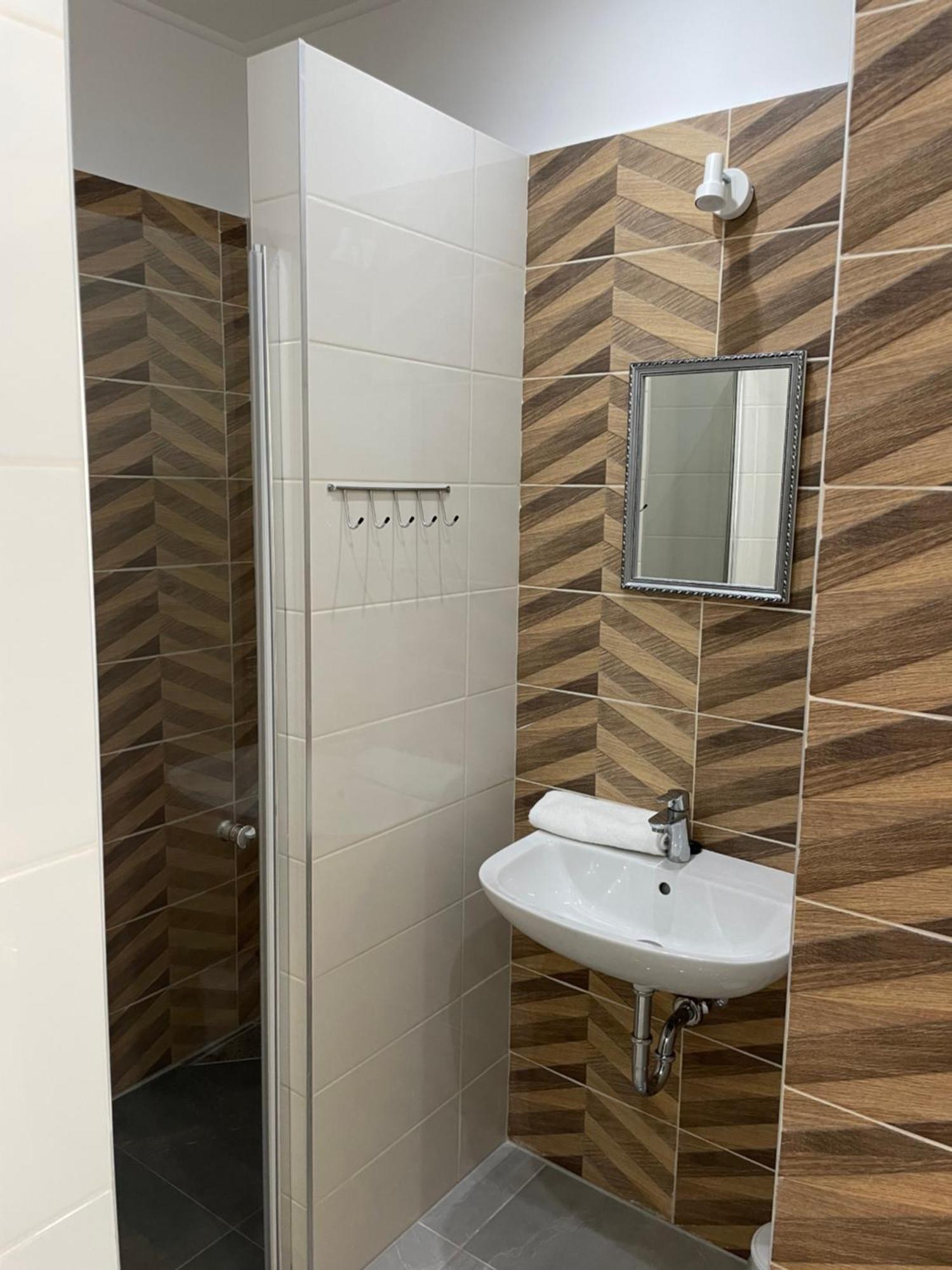 Kovacs Apartmanhaz Кишкунхалаш Номер фото
