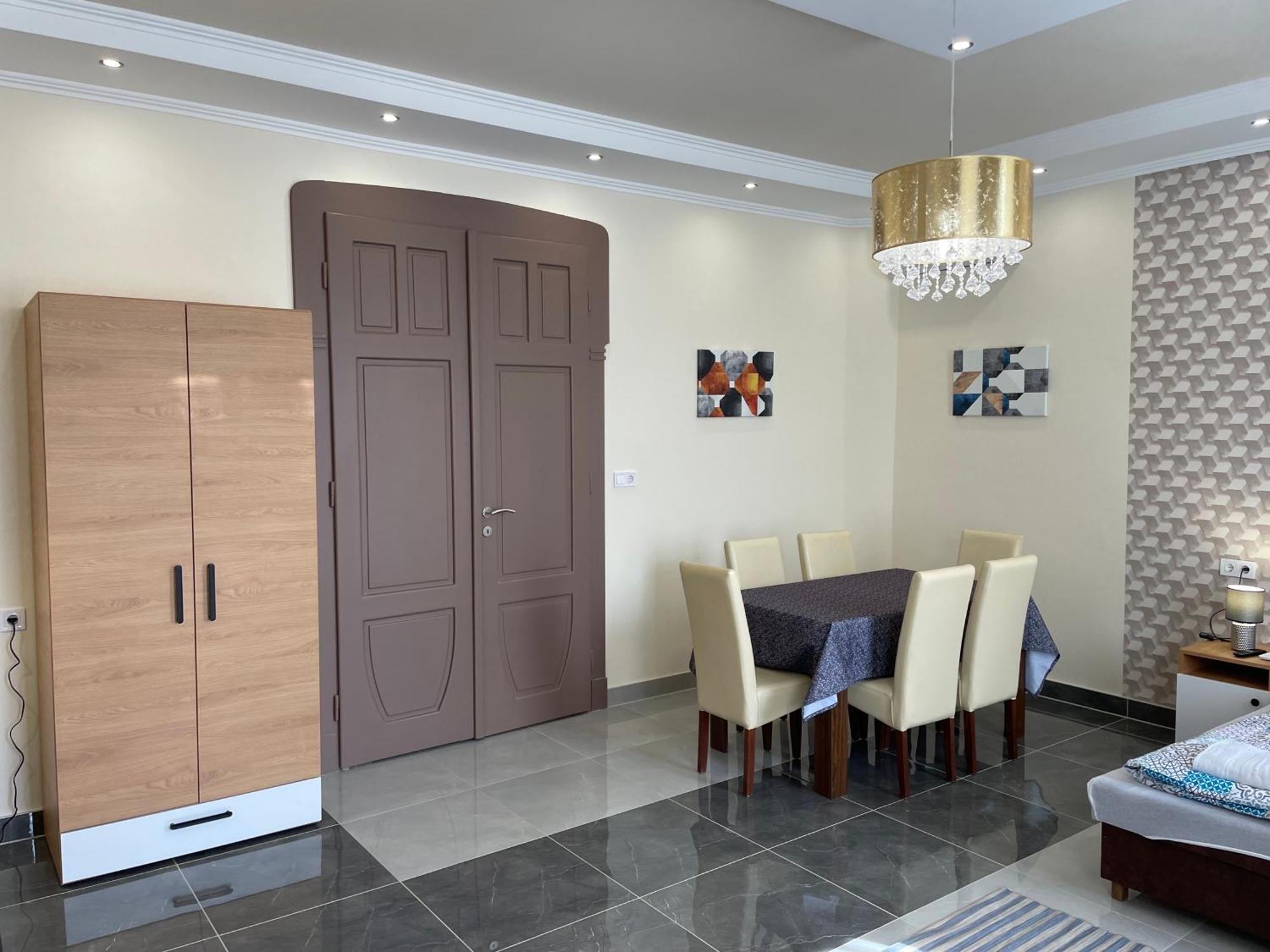 Kovacs Apartmanhaz Кишкунхалаш Номер фото