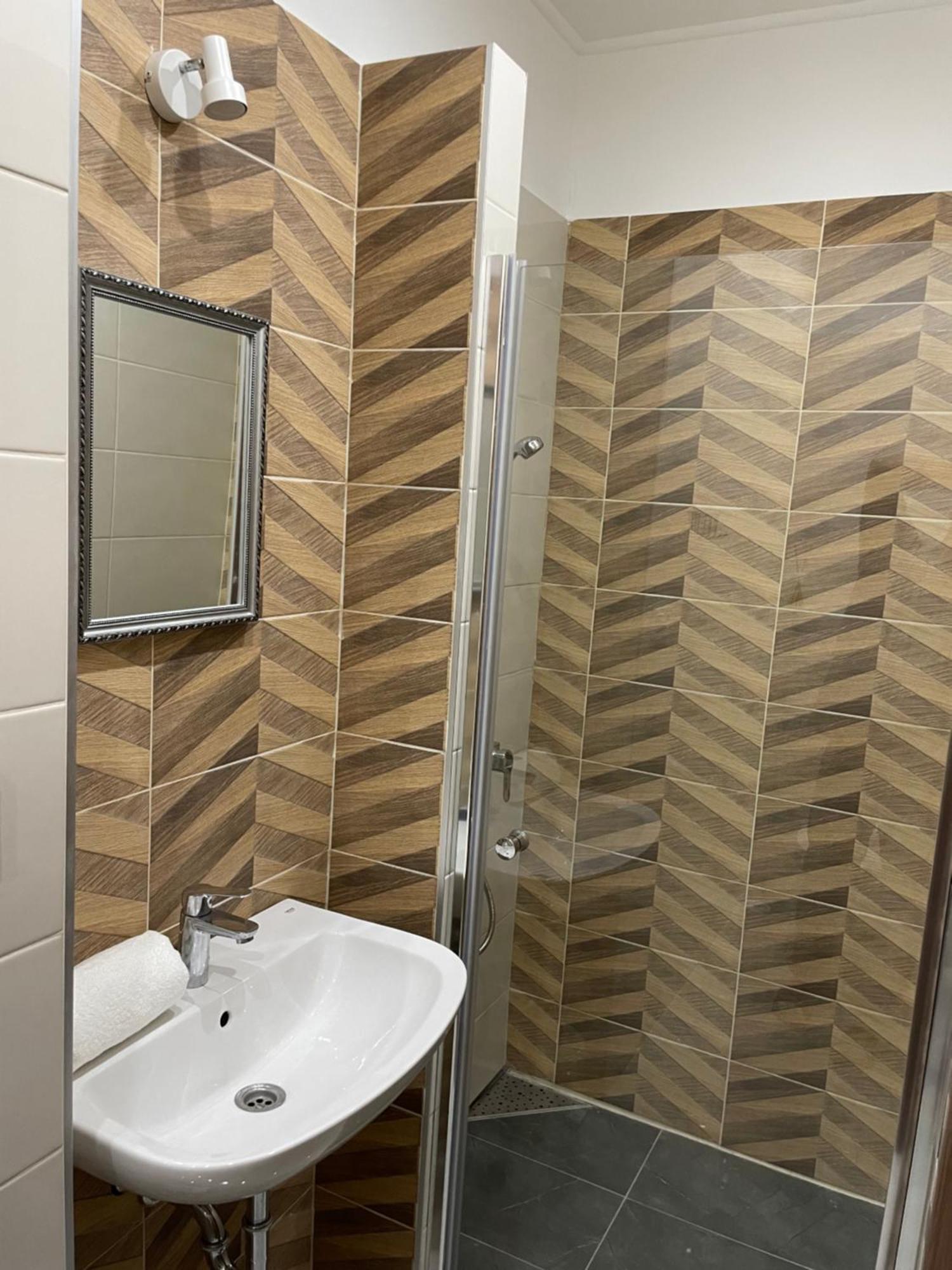 Kovacs Apartmanhaz Кишкунхалаш Номер фото